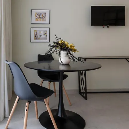 Stories Apartment *
